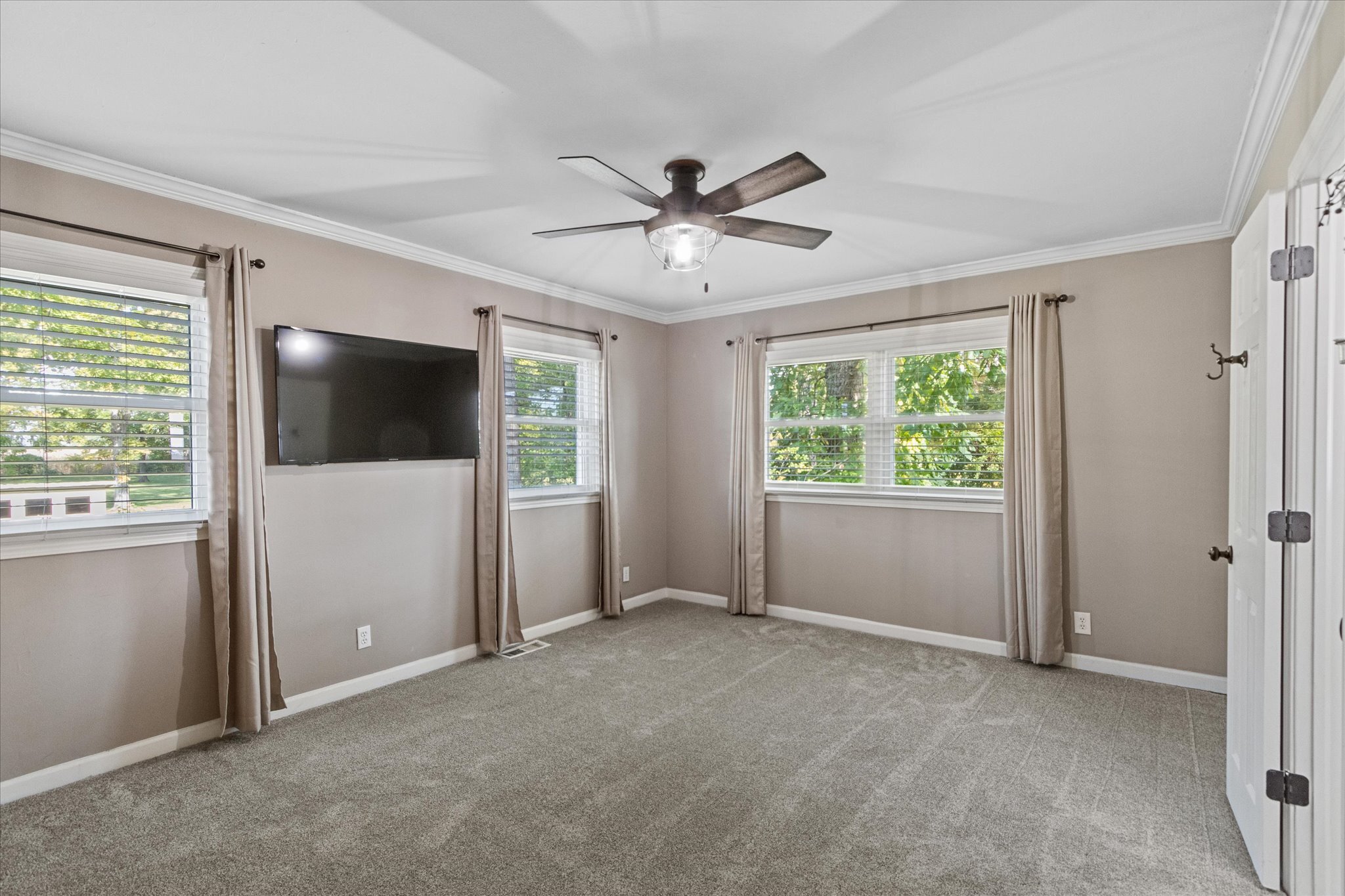 7284 Yoke Road Indianapolis, IN 46259 - Photo 16 of 62 Gallery Image 16
