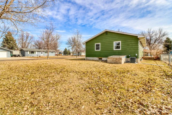 $249,000 | 3102 8th Avenue North, Fargo, ND 58102