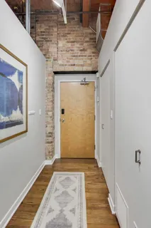 $424,900 | 300 West Grand Avenue, Unit 210, Chicago, IL 60654