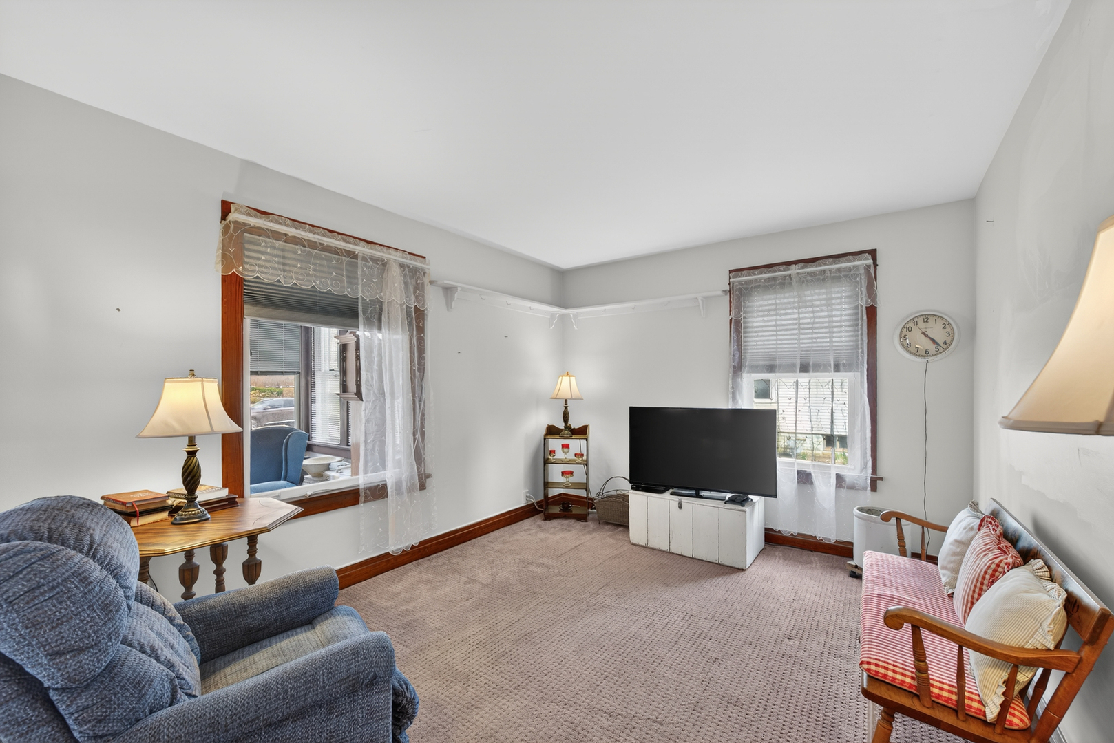 407 North Arlington Heights Road Arlington Heights, IL 60004 - Photo 3 of 26