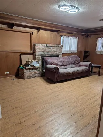 $144,000 | 811 Schriever Street, Jennings, LA 70546