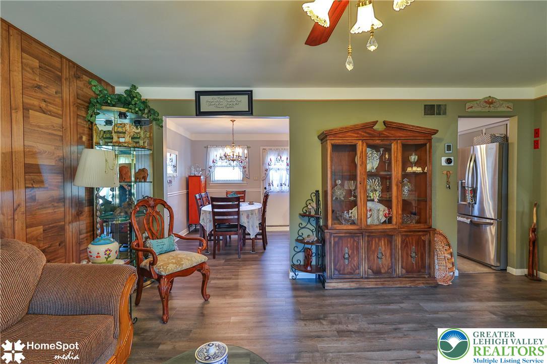 121 Woodcrest Circle Allentown, PA 18103 - Photo 13 of 76