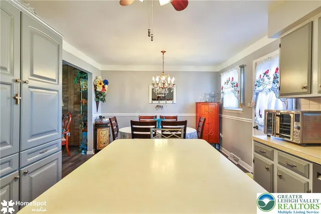 $359,900 | 121 Woodcrest Circle, Allentown, PA 18103