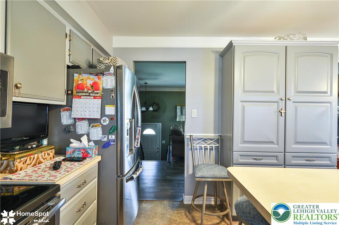 121 Woodcrest Circle Allentown, PA 18103 - Photo 23 of 76