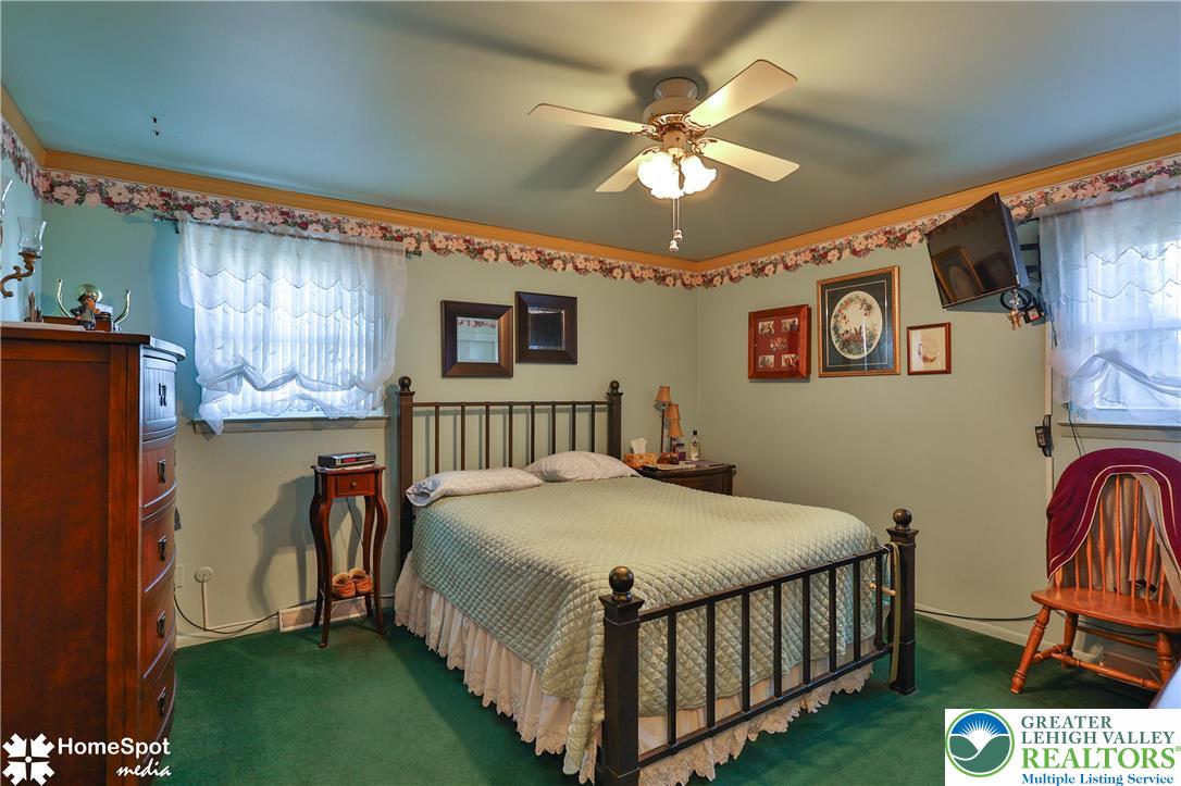 121 Woodcrest Circle Allentown, PA 18103 - Photo 28 of 76