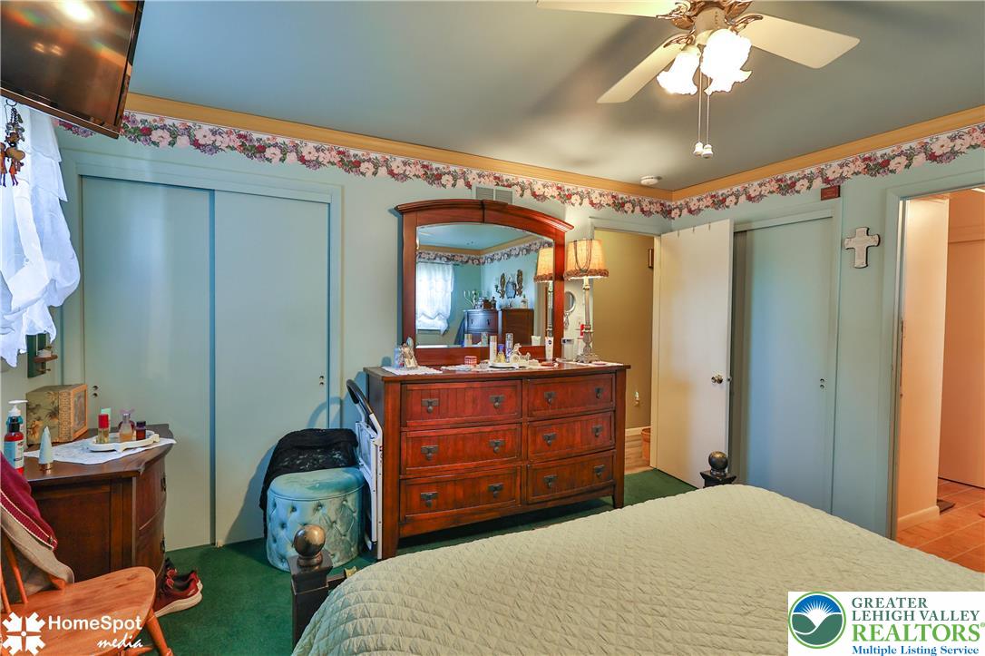 121 Woodcrest Circle Allentown, PA 18103 - Photo 32 of 76