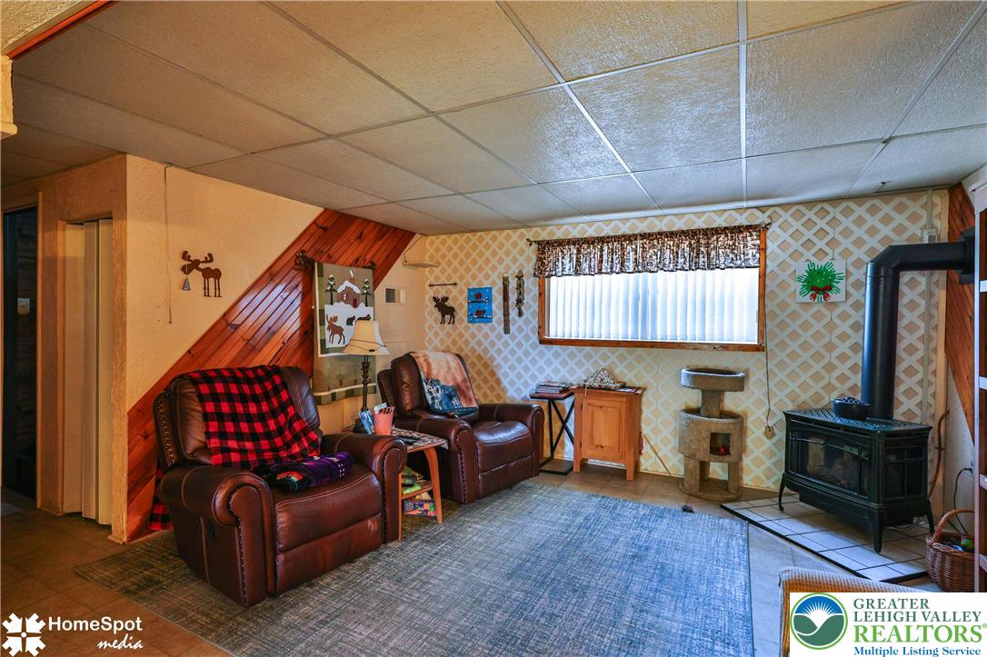 121 Woodcrest Circle Allentown, PA 18103 - Photo 45 of 76