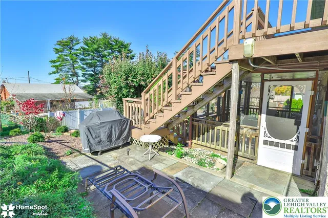 $359,900 | 121 Woodcrest Circle, Allentown, PA 18103