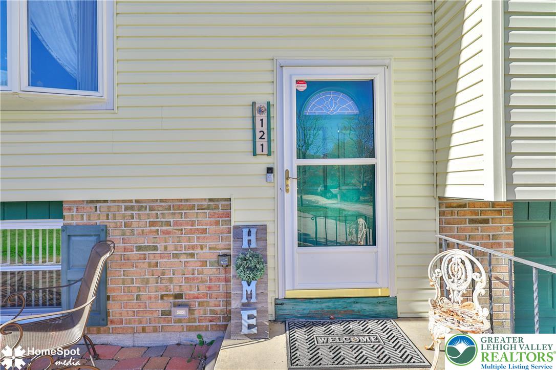 121 Woodcrest Circle Allentown, PA 18103 - Photo 7 of 76