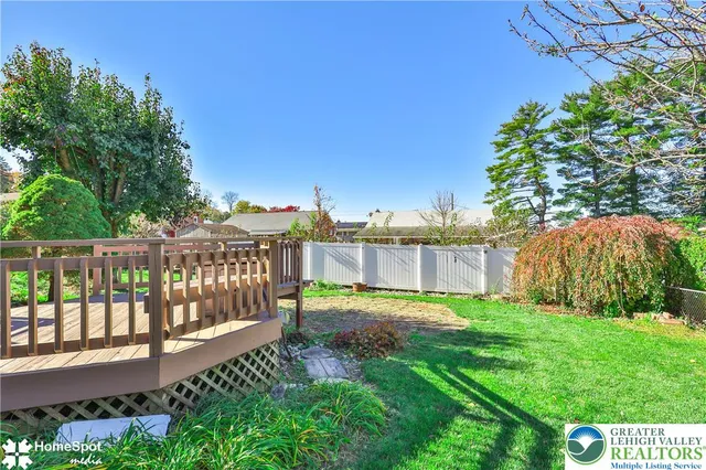 $359,900 | 121 Woodcrest Circle, Allentown, PA 18103