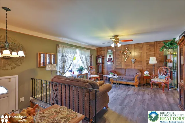 $359,900 | 121 Woodcrest Circle, Allentown, PA 18103