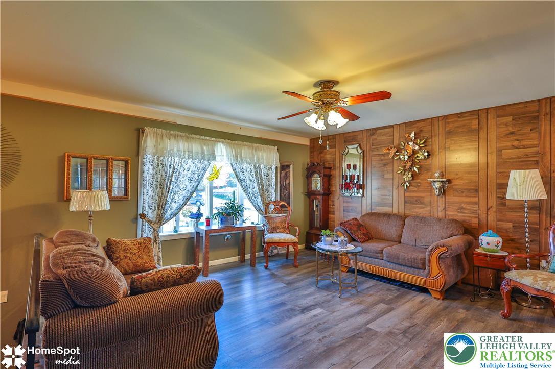 121 Woodcrest Circle Allentown, PA 18103 - Photo 10 of 76