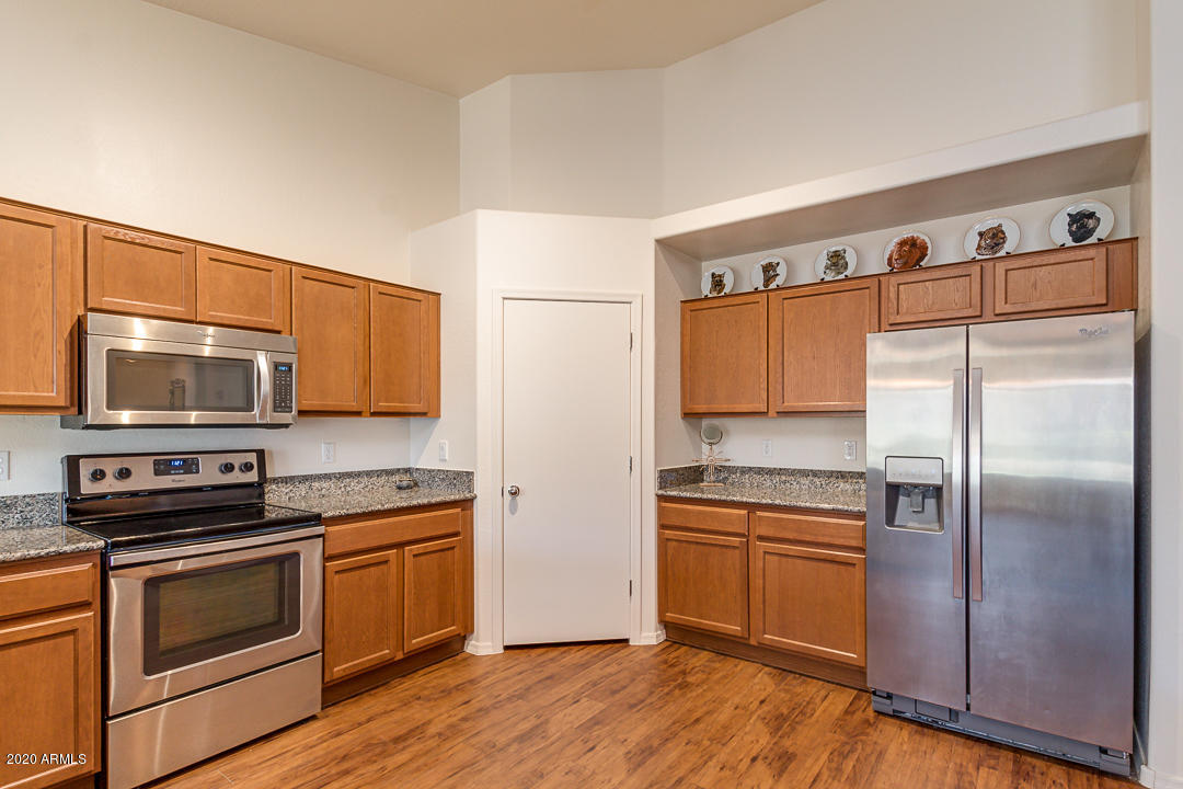 1575 South Apache Drive Apache Junction, AZ 85119 - Photo 2 of 28 Beautiful Kitchen