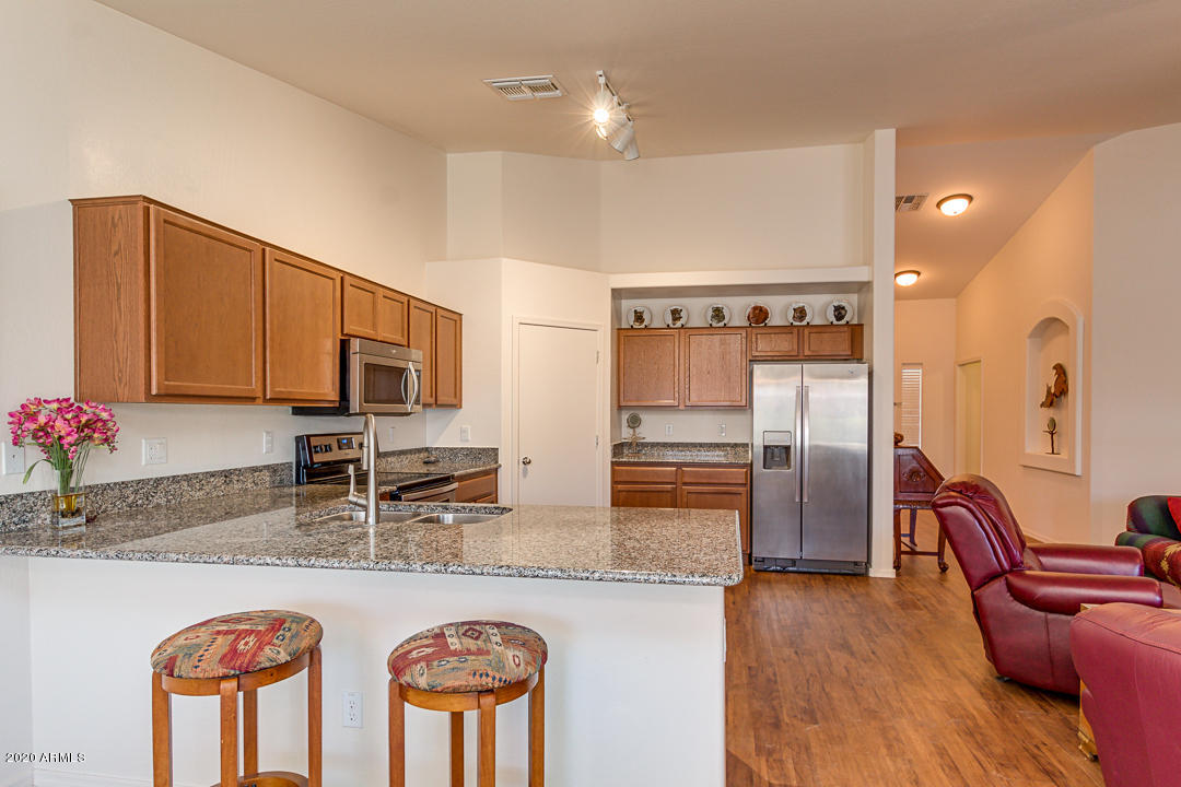 1575 South Apache Drive Apache Junction, AZ 85119 - Photo 9 of 28 Breakfast Bar