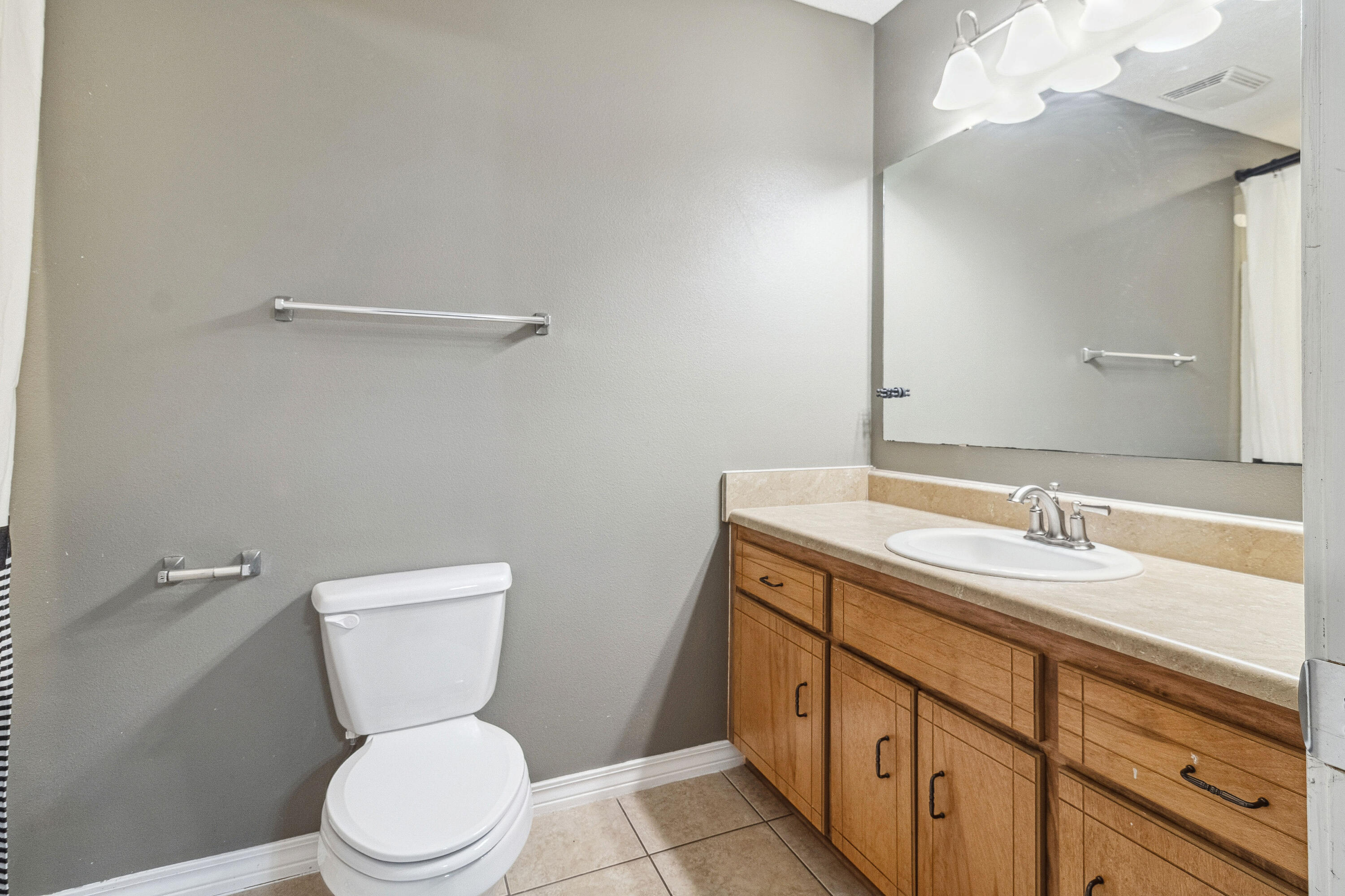 7329 Gordon Evans Road Navarre, FL 32566 - Photo 16 of 27 Primary Bath