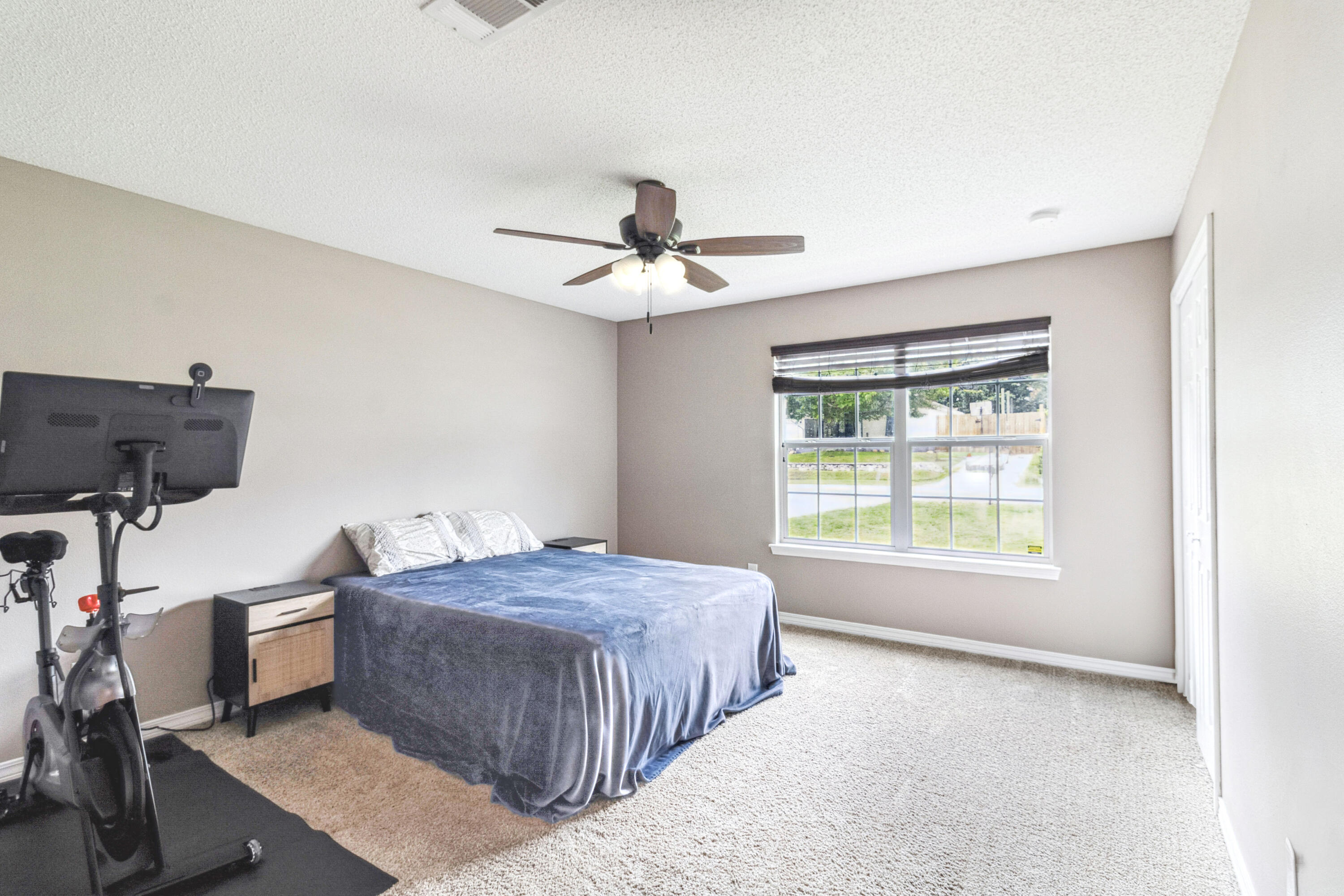 7329 Gordon Evans Road Navarre, FL 32566 - Photo 18 of 27 Bedroom 1