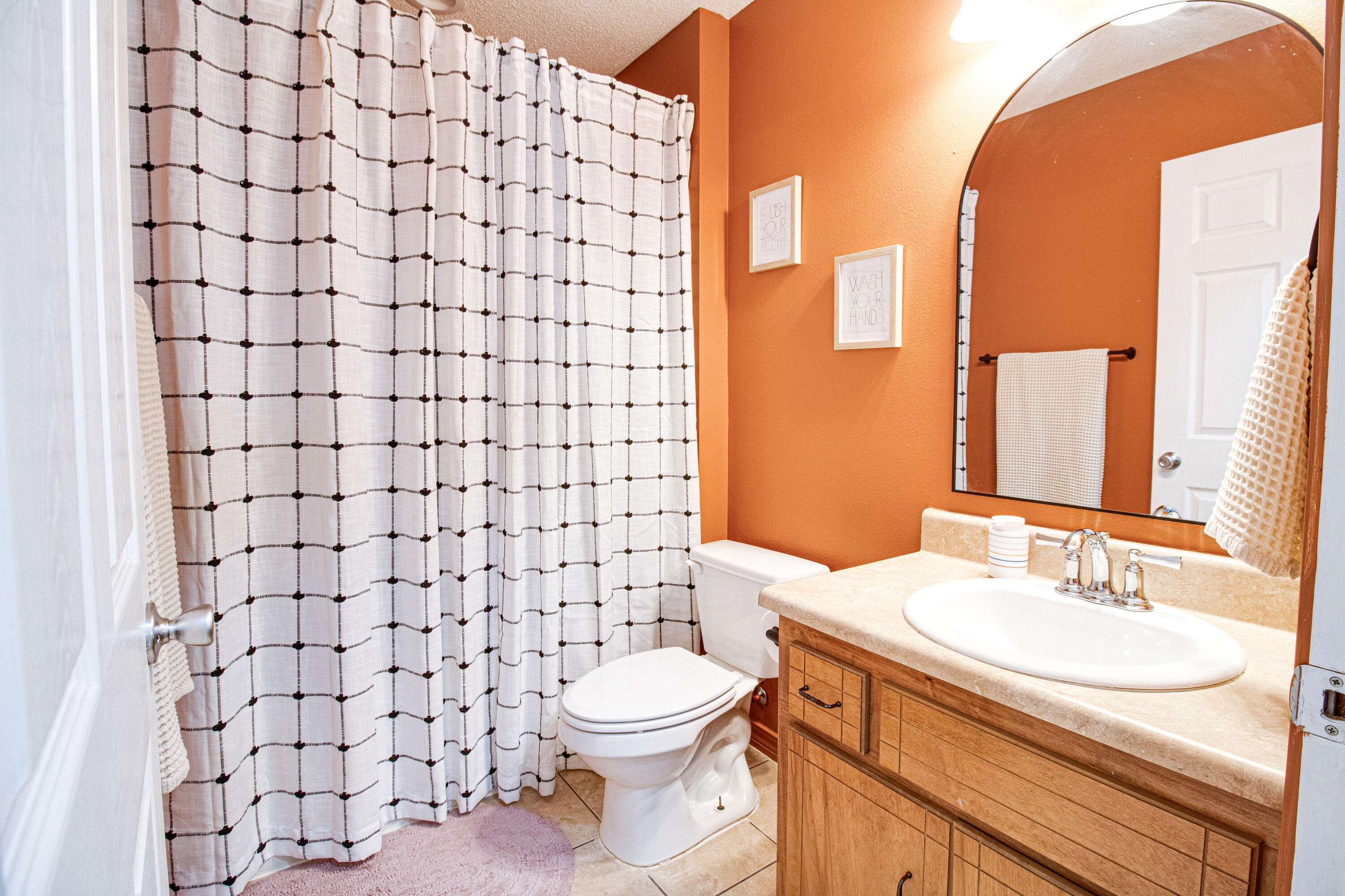 7329 Gordon Evans Road Navarre, FL 32566 - Photo 19 of 27 Guest Bath