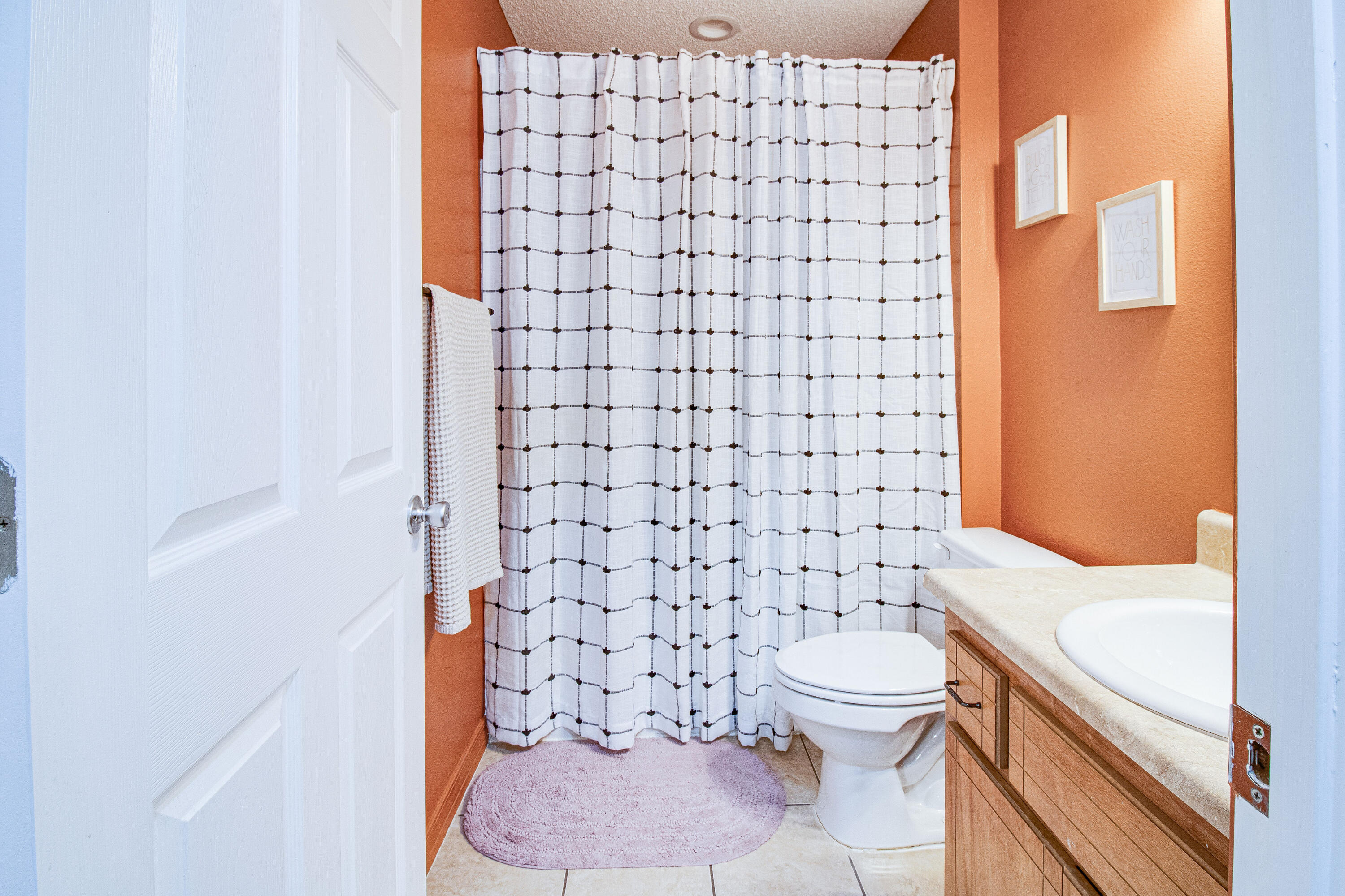 7329 Gordon Evans Road Navarre, FL 32566 - Photo 20 of 27 Guest Bath