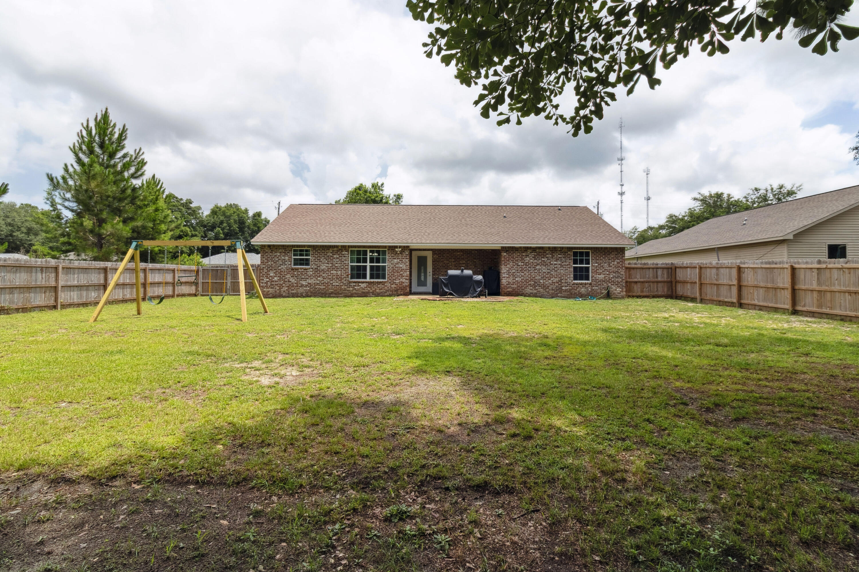 7329 Gordon Evans Road Navarre, FL 32566 - Photo 23 of 27 Backyard