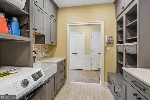 $2,475,000 | 11736 Gainsborough Road, Potomac, MD 20854