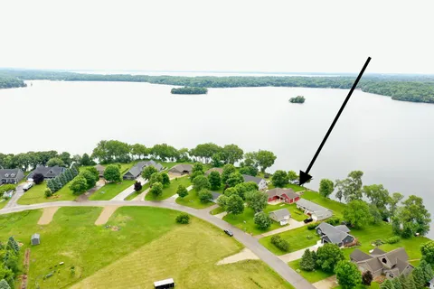 $625,000 | 4631 141st Avenue Northeast, Spicer, MN 56288