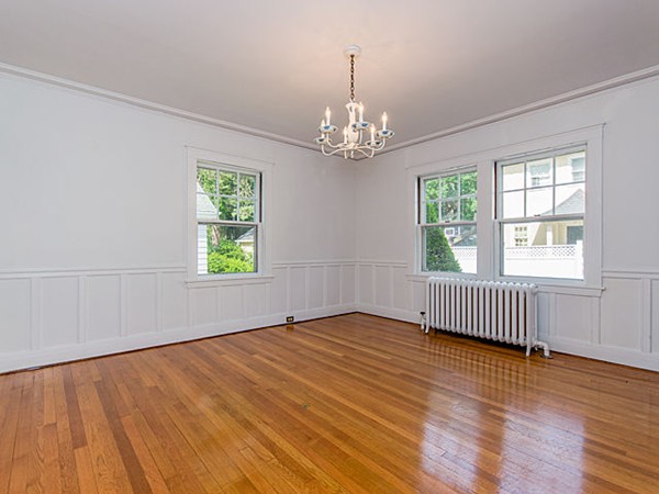 26 Lakeview Road Winchester, MA 01890 - Photo 2 of 27 Gallery Image 2