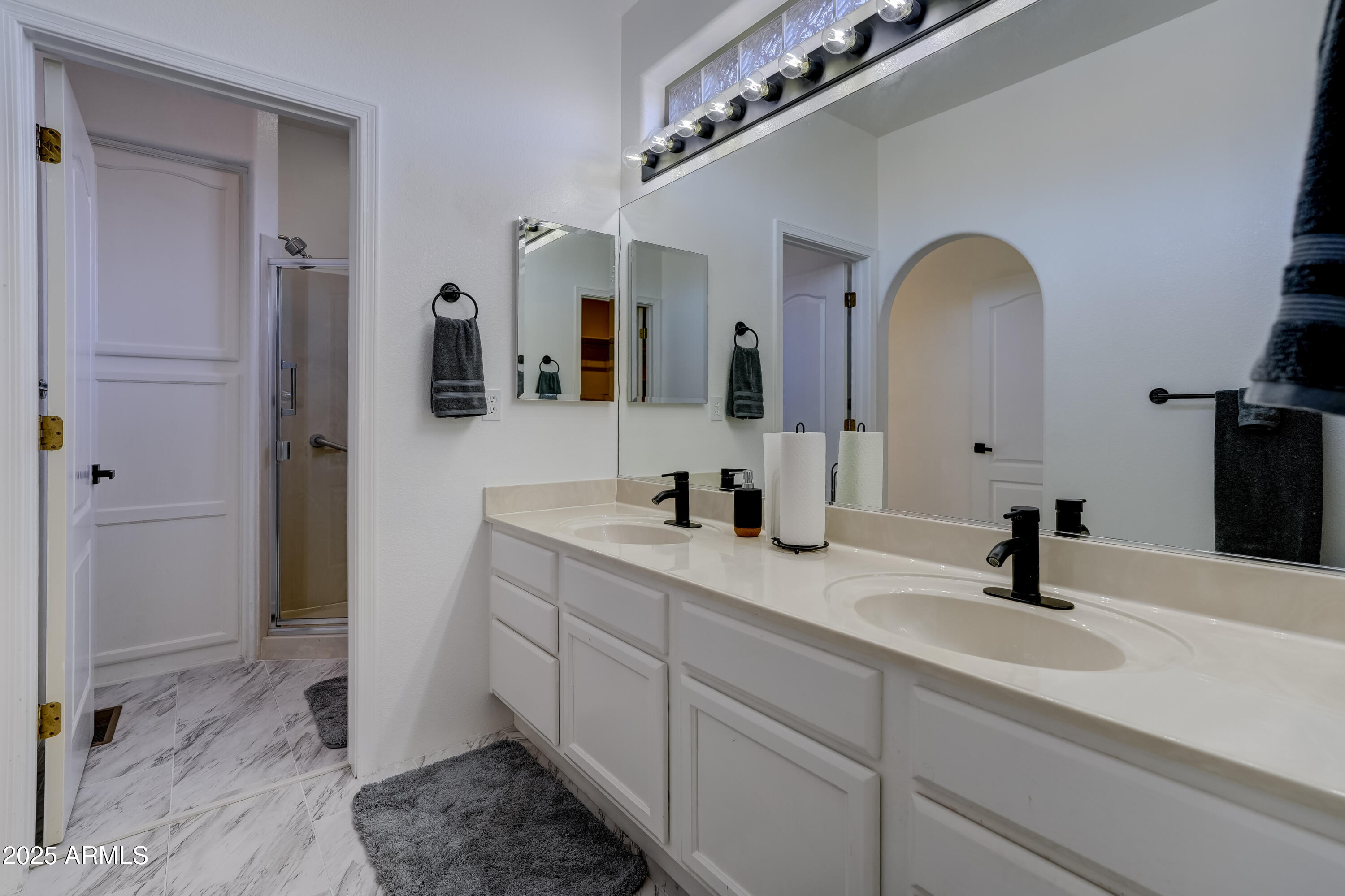1483 Copper Basin Road Prescott, AZ 86303 - Photo 11 of 40 Primary Bathroom 1