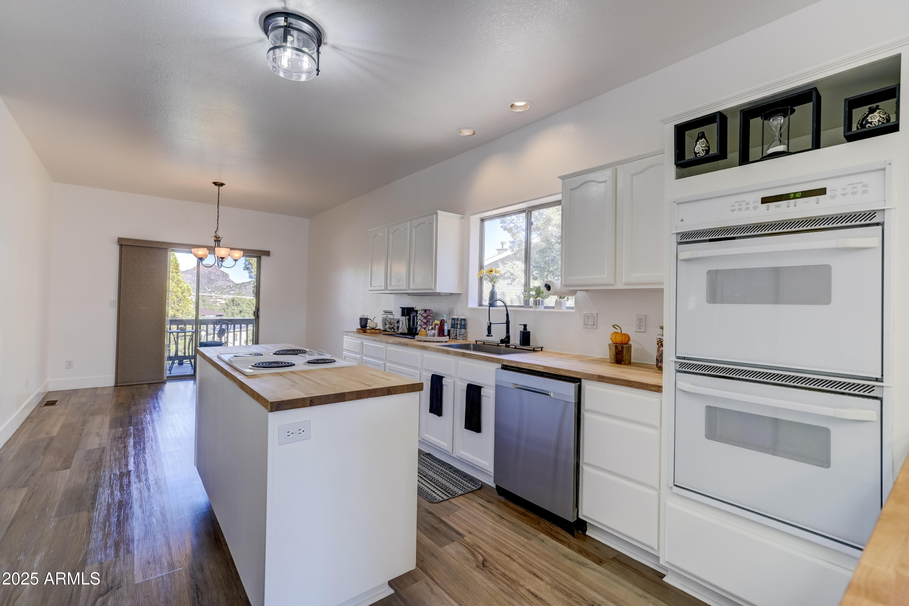 1483 Copper Basin Road Prescott, AZ 86303 - Photo 6 of 40 Kitchen 2