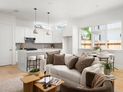 $529,999 | 6407 Bradsher Drive, Unit I, Austin, TX 78745
