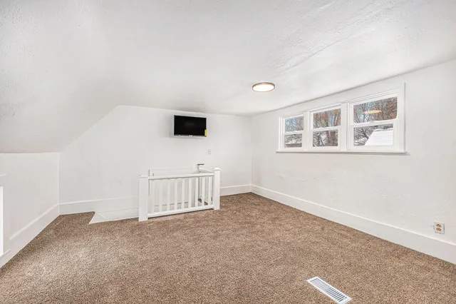 $190,000 | 723 Tulip Street Southwest, Grand Rapids, MI 49503