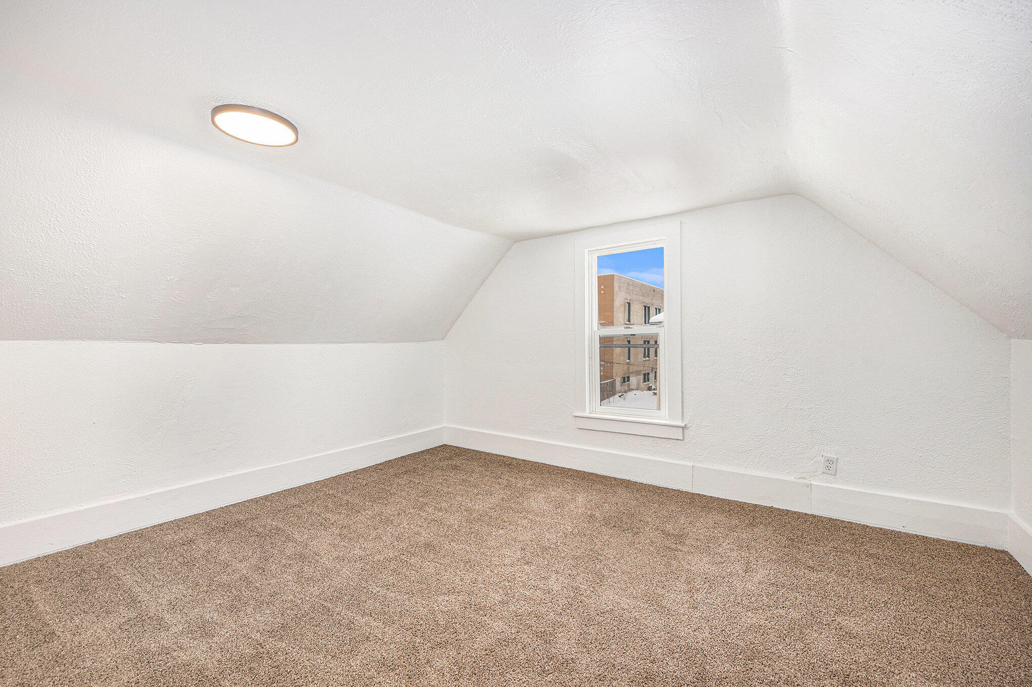 723 Tulip Street Southwest Grand Rapids, MI 49503 - Photo 12 of 16 013_723_tulip-22_519