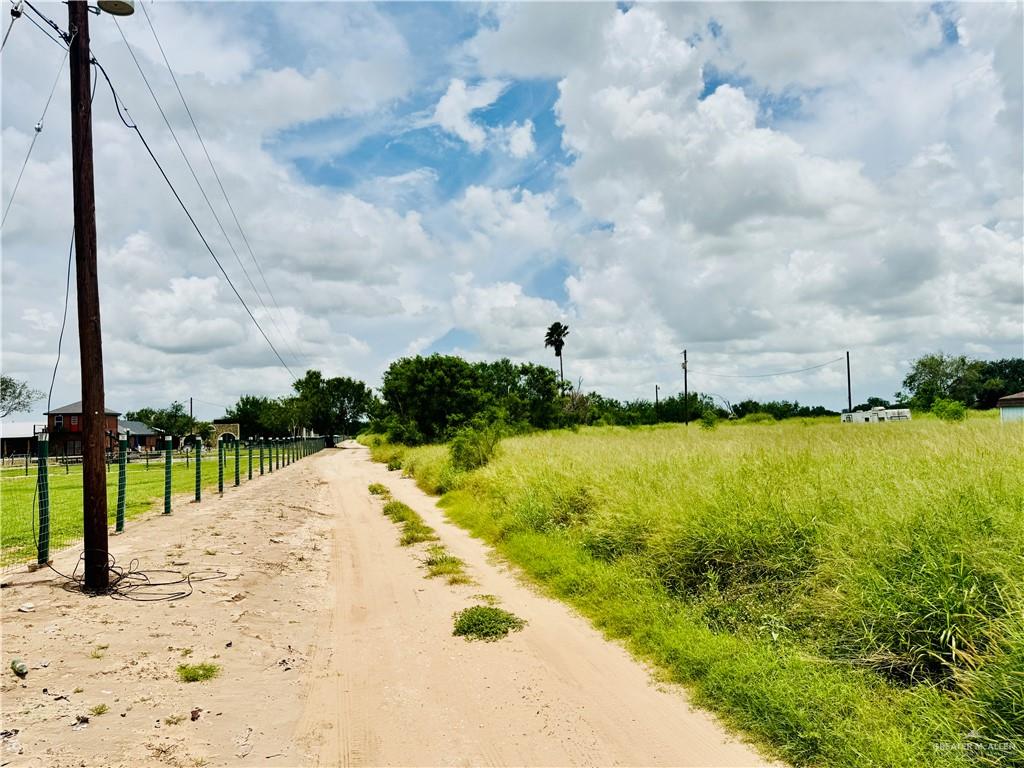 5504 Benito A Ramirez Road Edinburg, TX 78542 - Photo 5 of 9