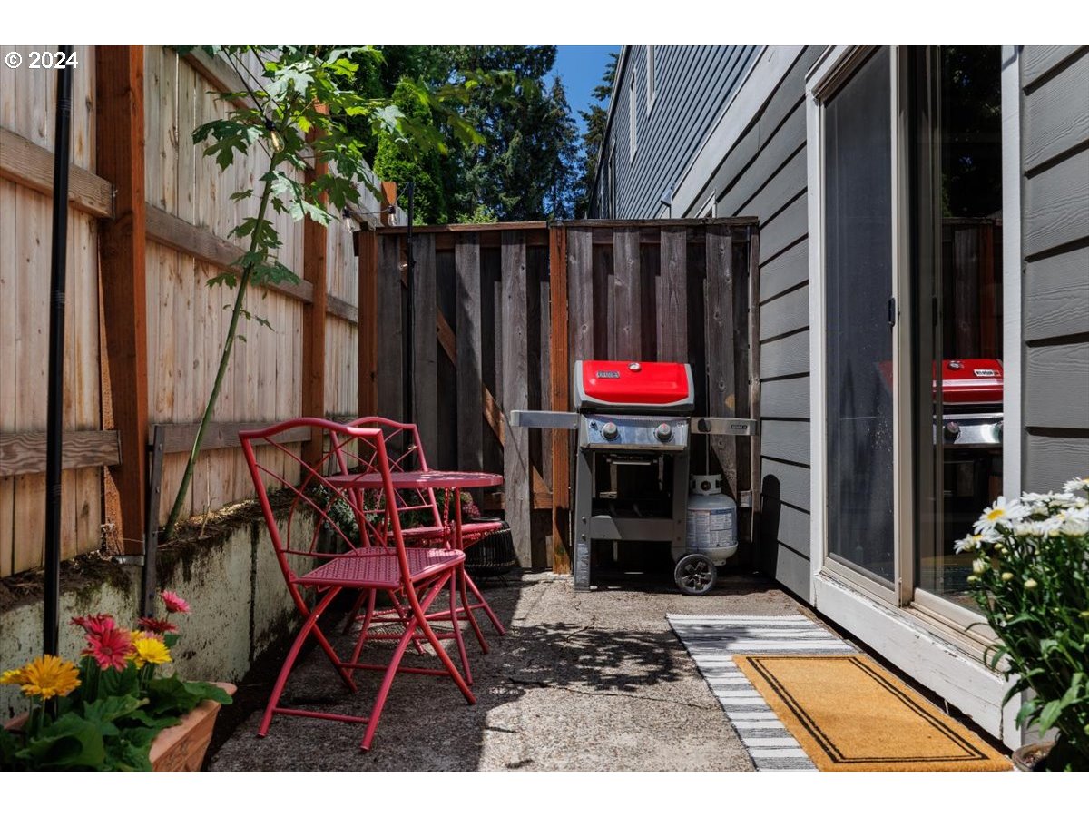 3606 Southwest Multnomah Boulevard Portland, OR 97219 - Photo 12 of 27 Gallery Image 12