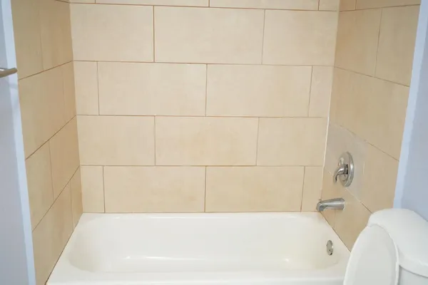 $1,800 | 1133 Benoist Farms Road, Unit 105, West Palm Beach, FL 33411