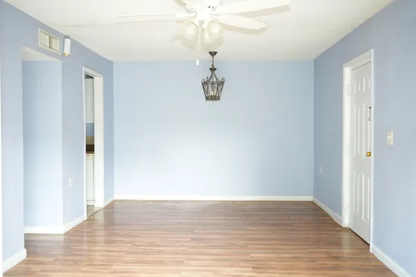 $1,800 | 1133 Benoist Farms Road, Unit 105, West Palm Beach, FL 33411