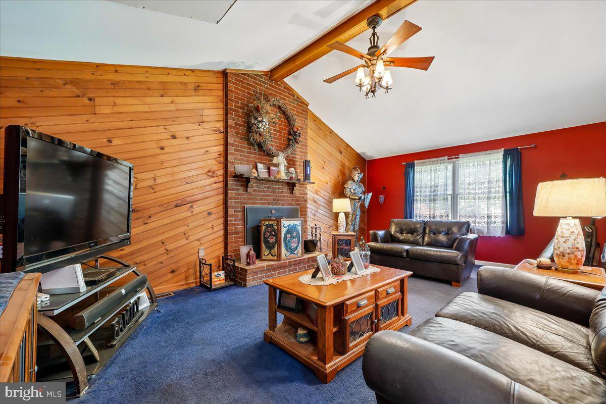 6648 Wind Ridge Road Mount Airy, MD 21771 - Photo 11 of 61