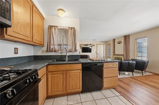 $549,000 | 100 Amber Court, Redlands, CA 92374