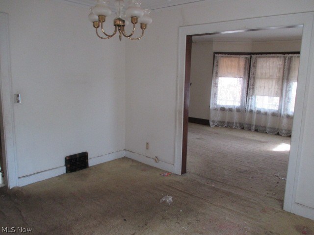 846 Helmsdale Road Cleveland Heights, OH 44112 - Photo 13 of 19
