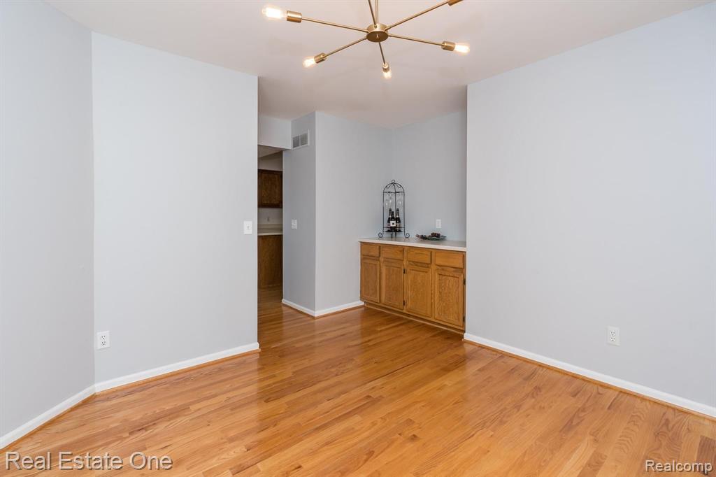 3151 Primrose Drive Rochester Hills, MI 48307 - Photo 14 of 48