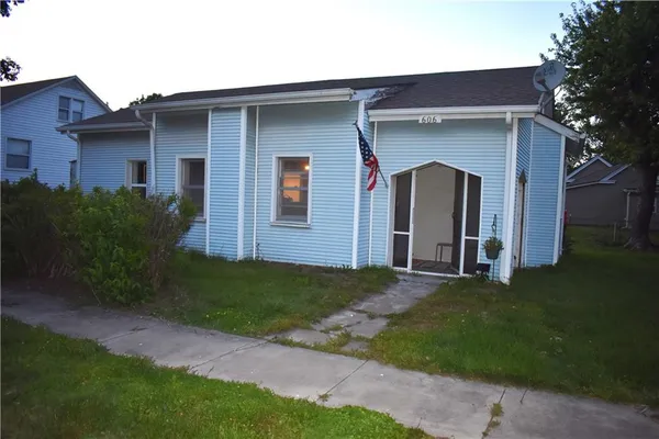 $99,900 | 606 West Locust Street, Plattsburg, MO 64477
