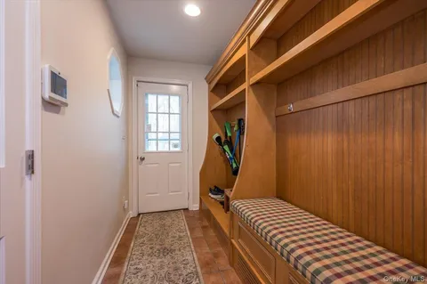 $2,125,000 | 4 Springwood Path, Syosset, NY 11791