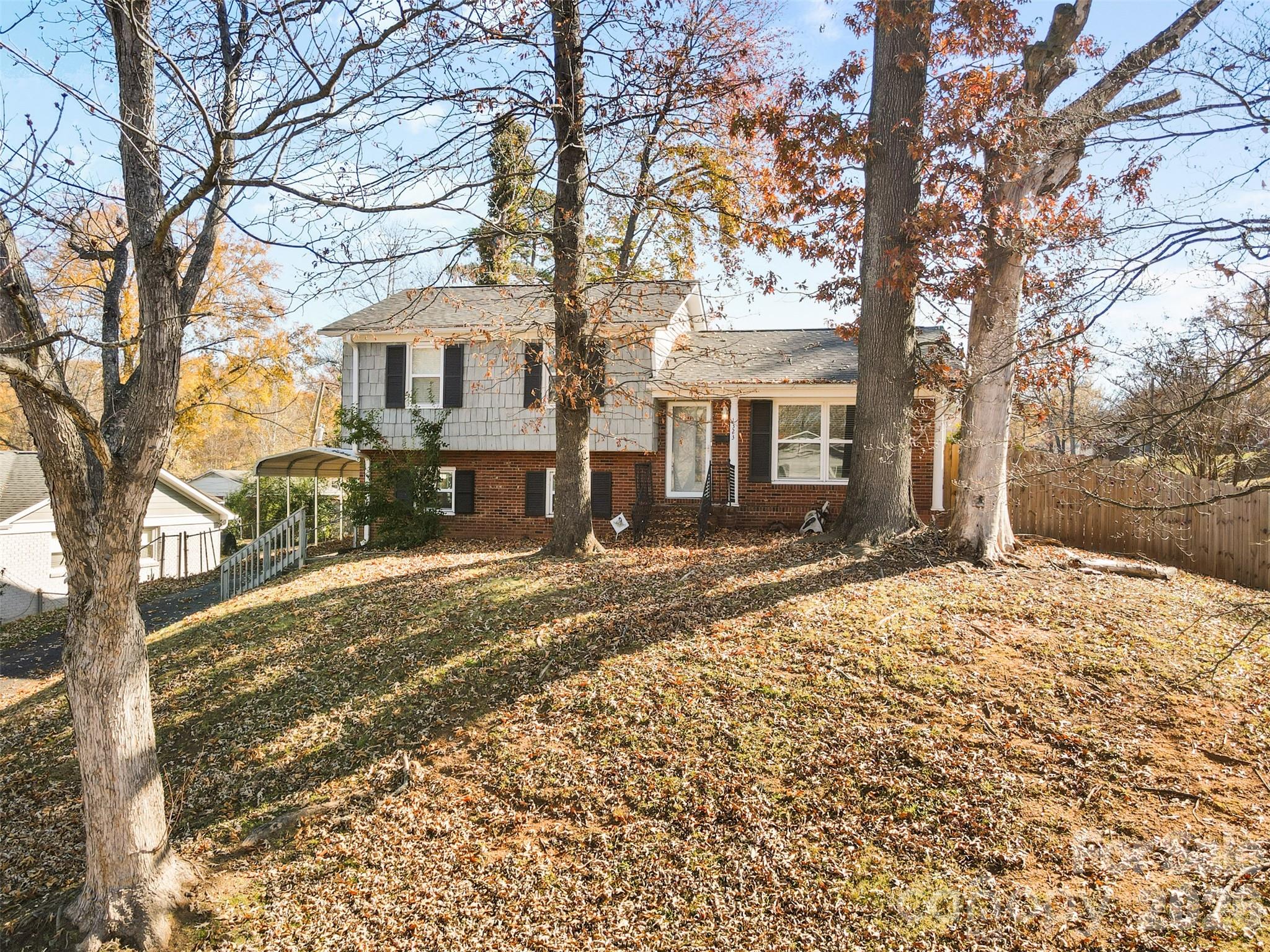 1323 Ranch Road Charlotte, NC 28208 - Photo 2 of 26 Gallery Image 2