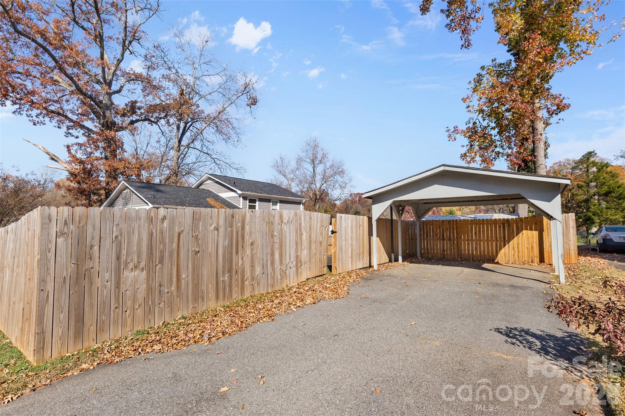 1323 Ranch Road Charlotte, NC 28208 - Photo 21 of 26 Gallery Image 21
