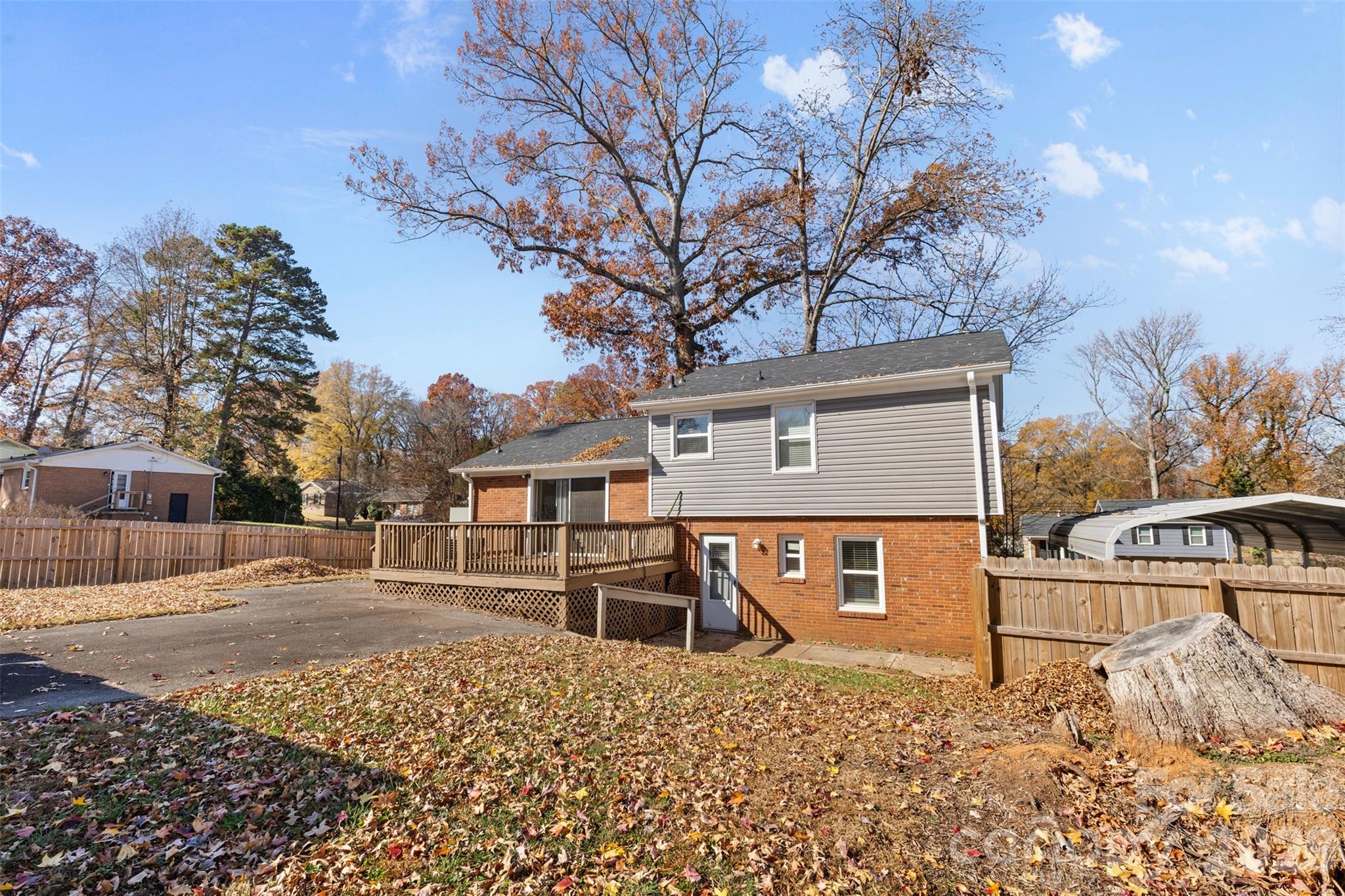 1323 Ranch Road Charlotte, NC 28208 - Photo 23 of 26 Gallery Image 23