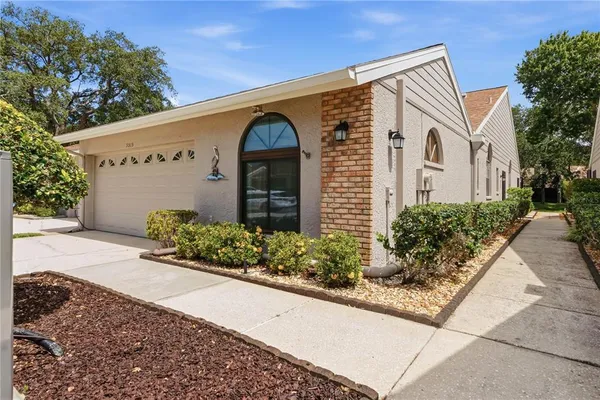 $420,000 | 5515 Salem Square Drive South, Palm Harbor, FL 34685