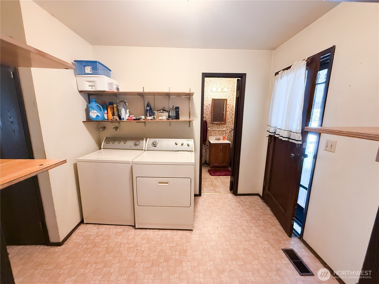 222 West Nelson Road Moses Lake, WA 98837 - Photo 15 of 17