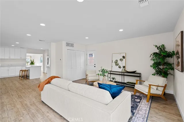 $975,000 | 18725 Covello Street, Reseda, CA 91335