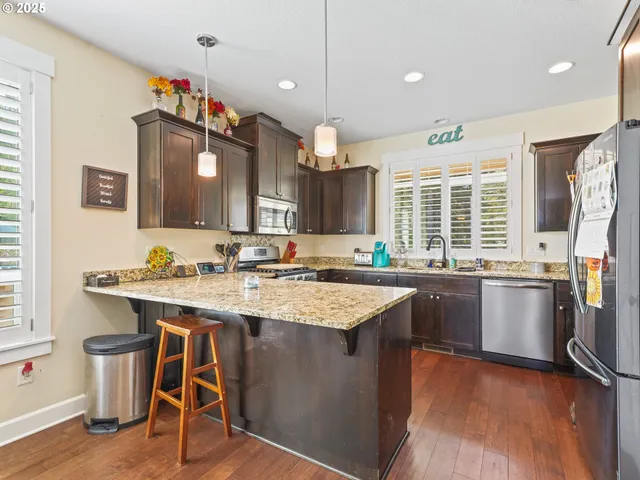 $415,000 | 924 Park Street, Sweet Home, OR 97386