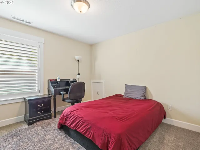 $415,000 | 924 Park Street, Sweet Home, OR 97386