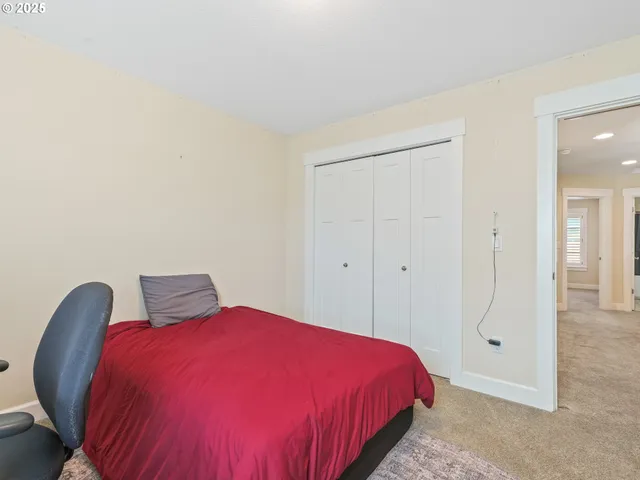 $415,000 | 924 Park Street, Sweet Home, OR 97386